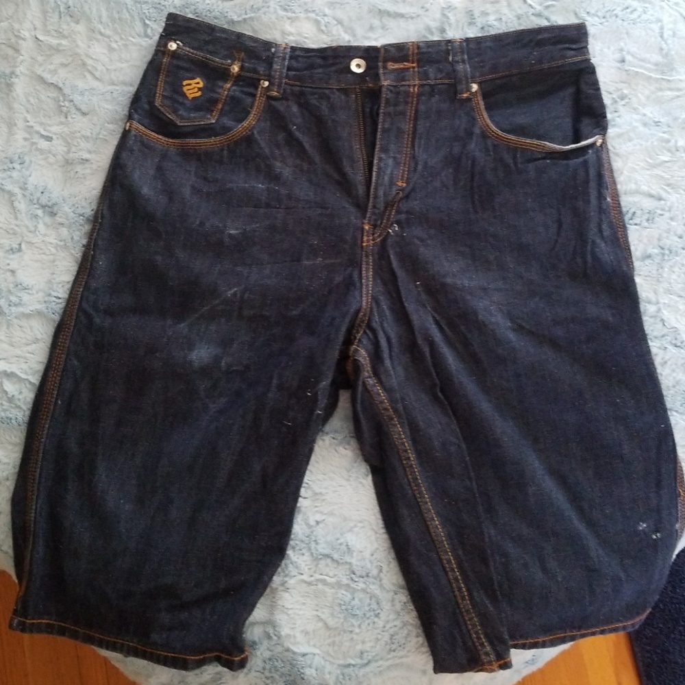 Rocawear shorts like new!